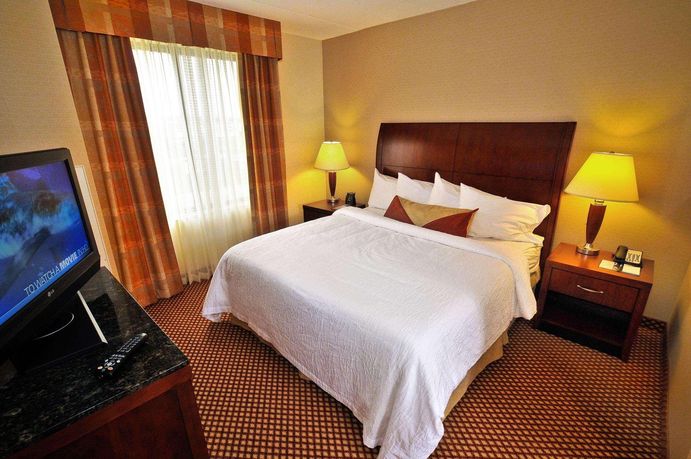 Hilton Garden Inn Erie Quarto foto